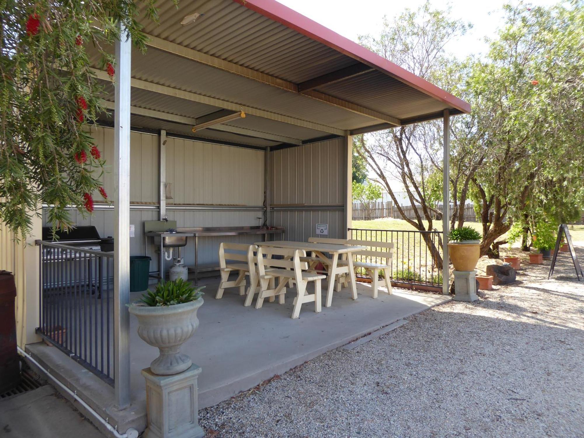 The Lydoun Motel Chiltern Buitenkant foto